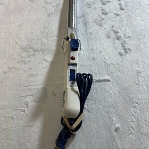 Helen of Troy 3/4 in barrel Curling Iron